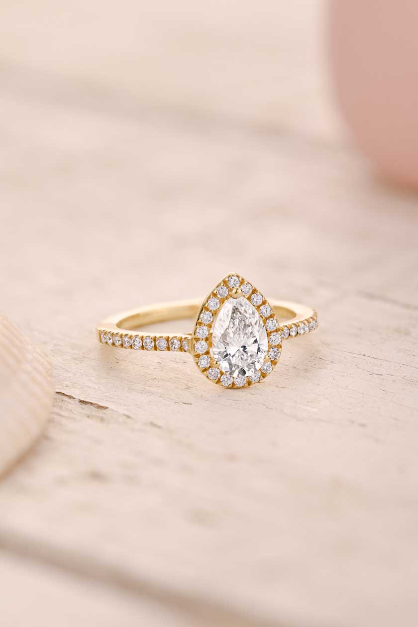 Bague Rétromantique Poire Pavée 2