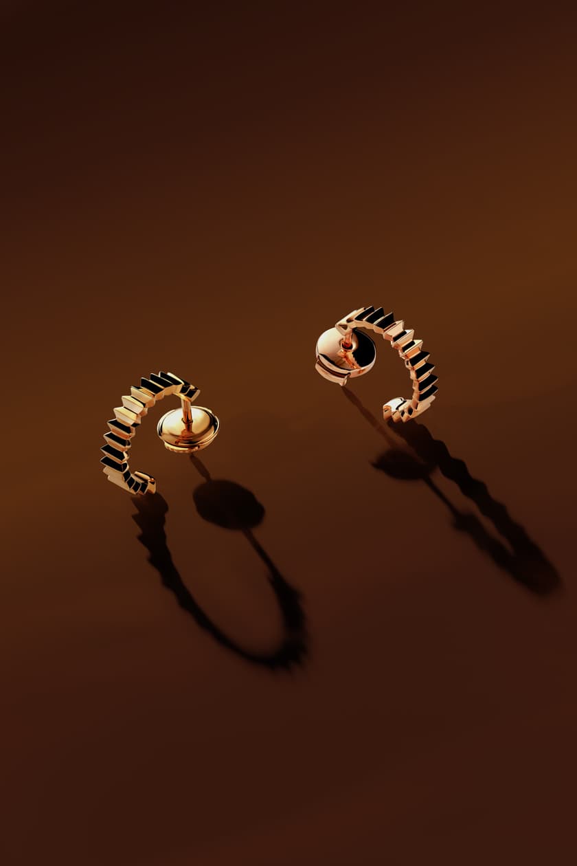 Mono earring 18K Yellow Gold Entaille