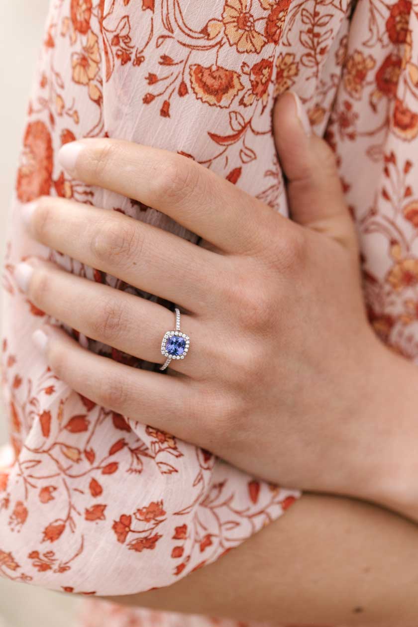 Bague Rétromantique Coussin Pavée 1