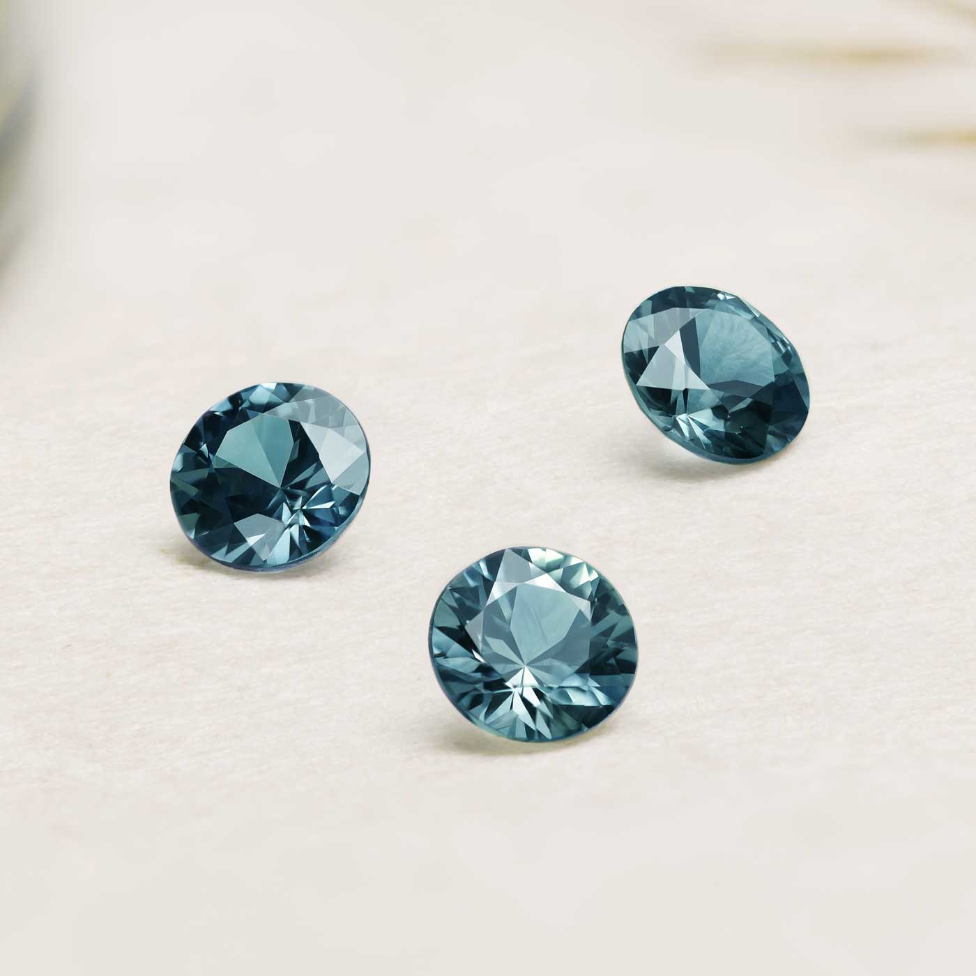 Avant-Propos Parenthèse de Septembre - Saphir Bleu-Gris