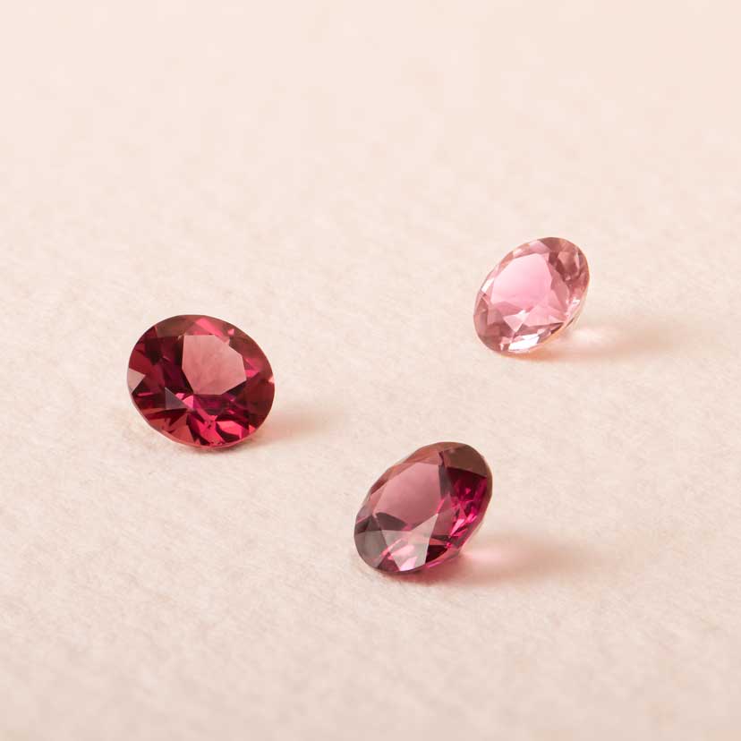 Pierres Tourmaline et Grenat Rhodolite