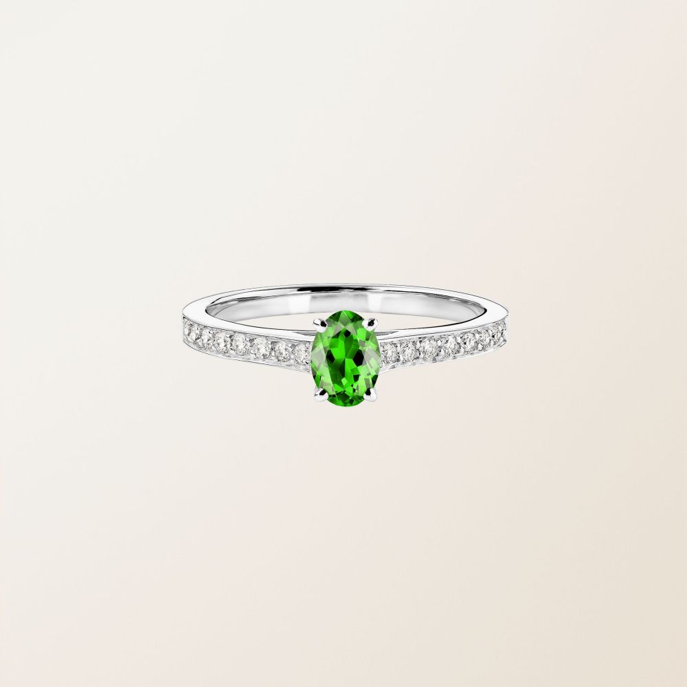 Ring White gold Tsavorite and diamonds Lady Ovale Pavée 2