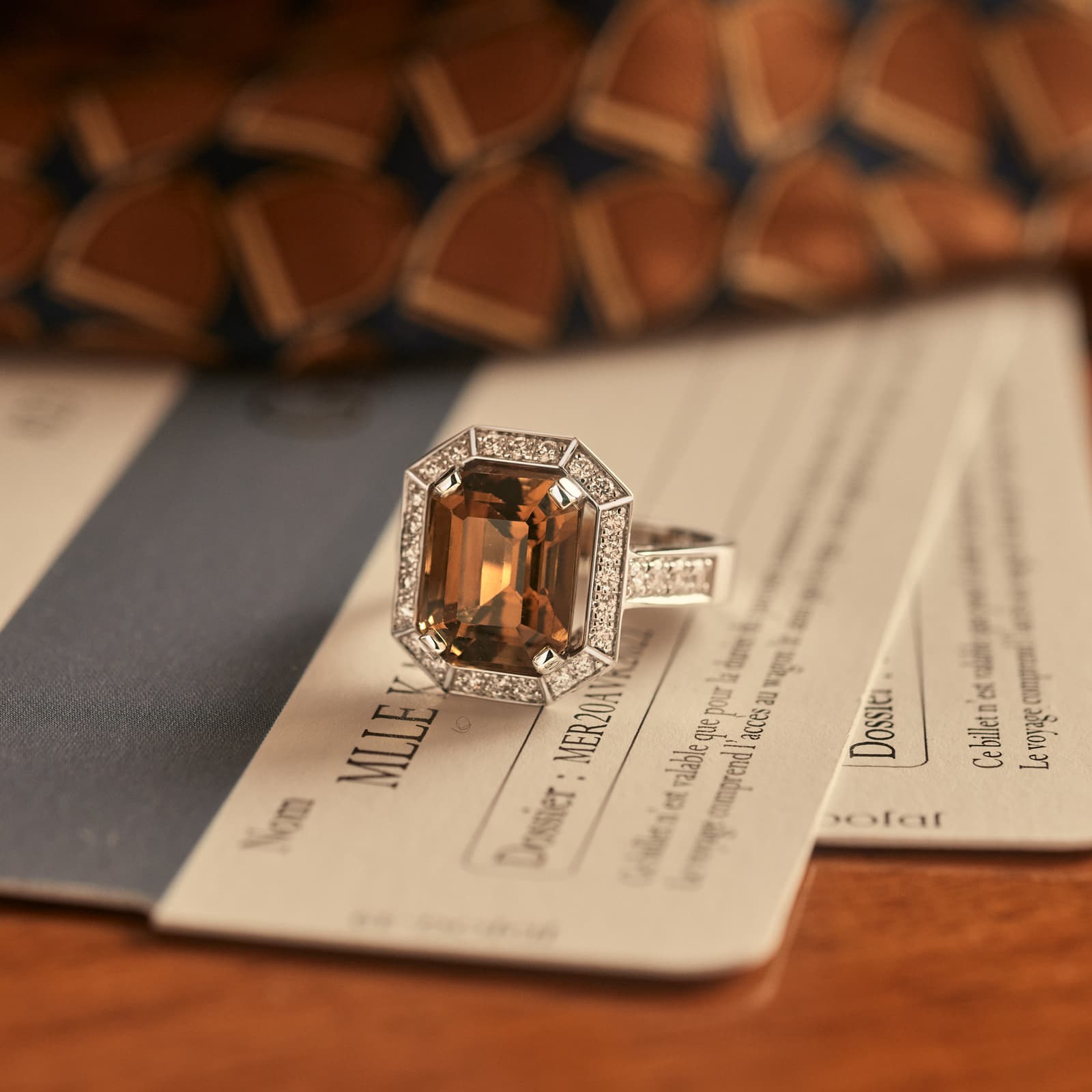 Bague Or blanc Chrysobéryl et diamants Art Déco Prima 5