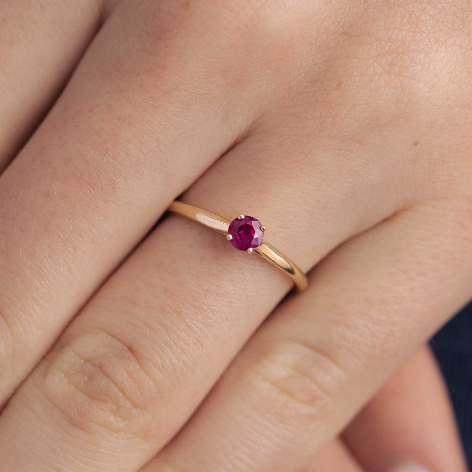 Ring White gold Tsavorite Baby Lady 3