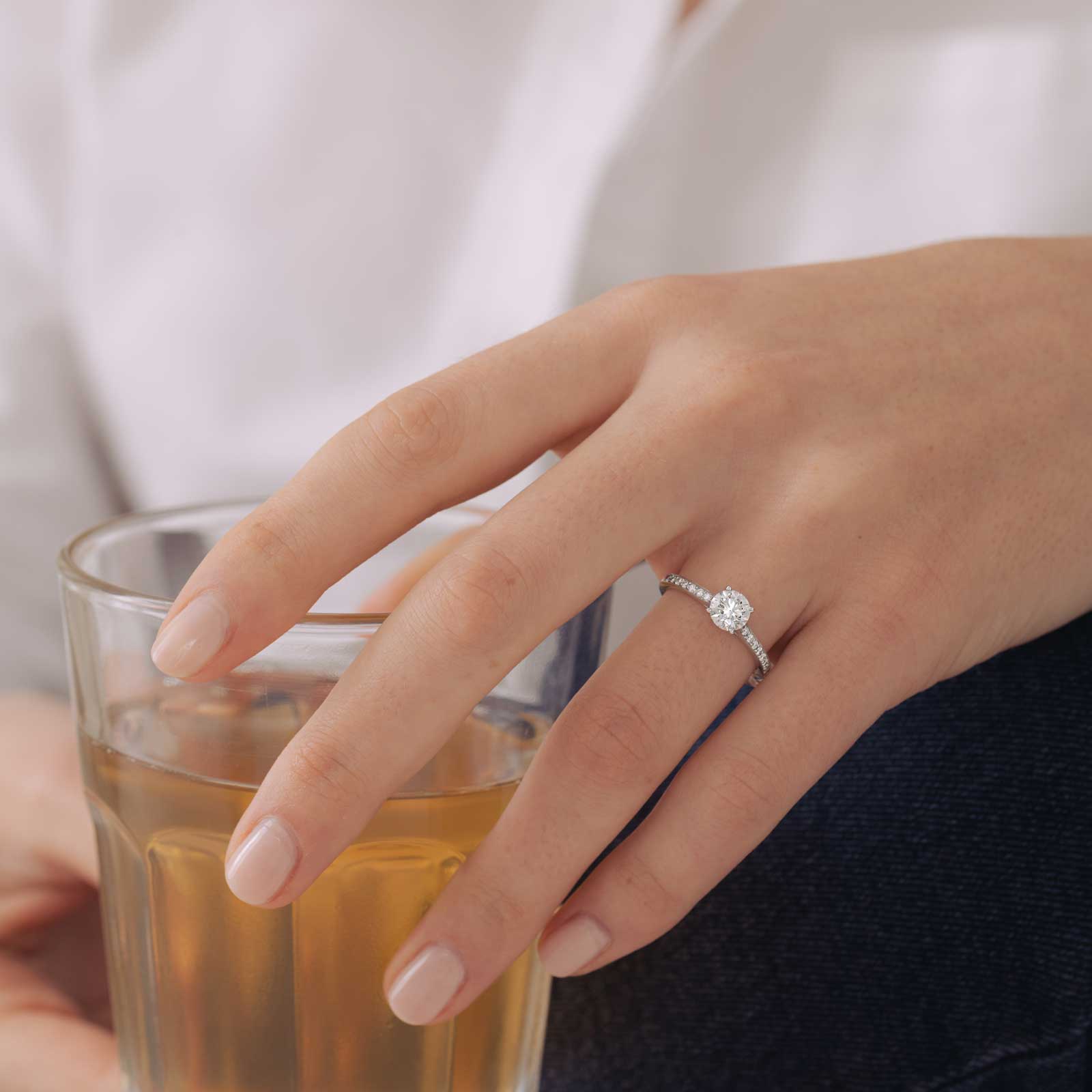 Ring White gold Tsavorite and diamonds Lady Pavée 4