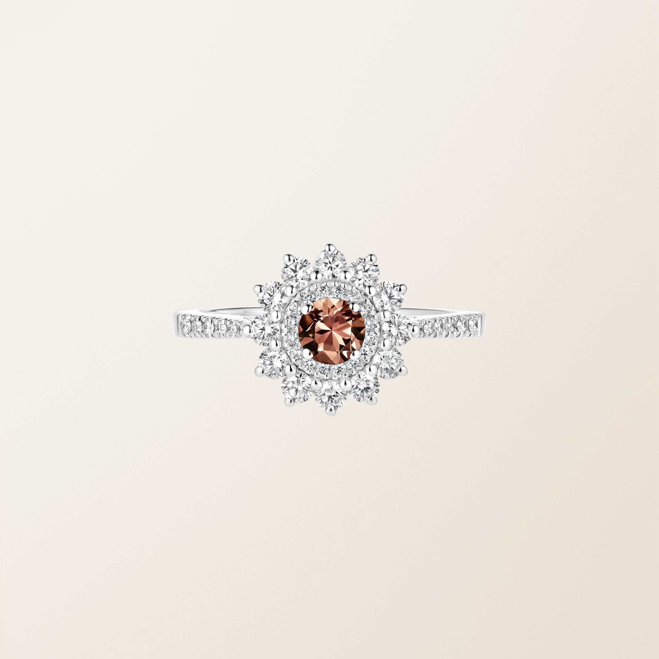 Or blanc, Saphir Pêche