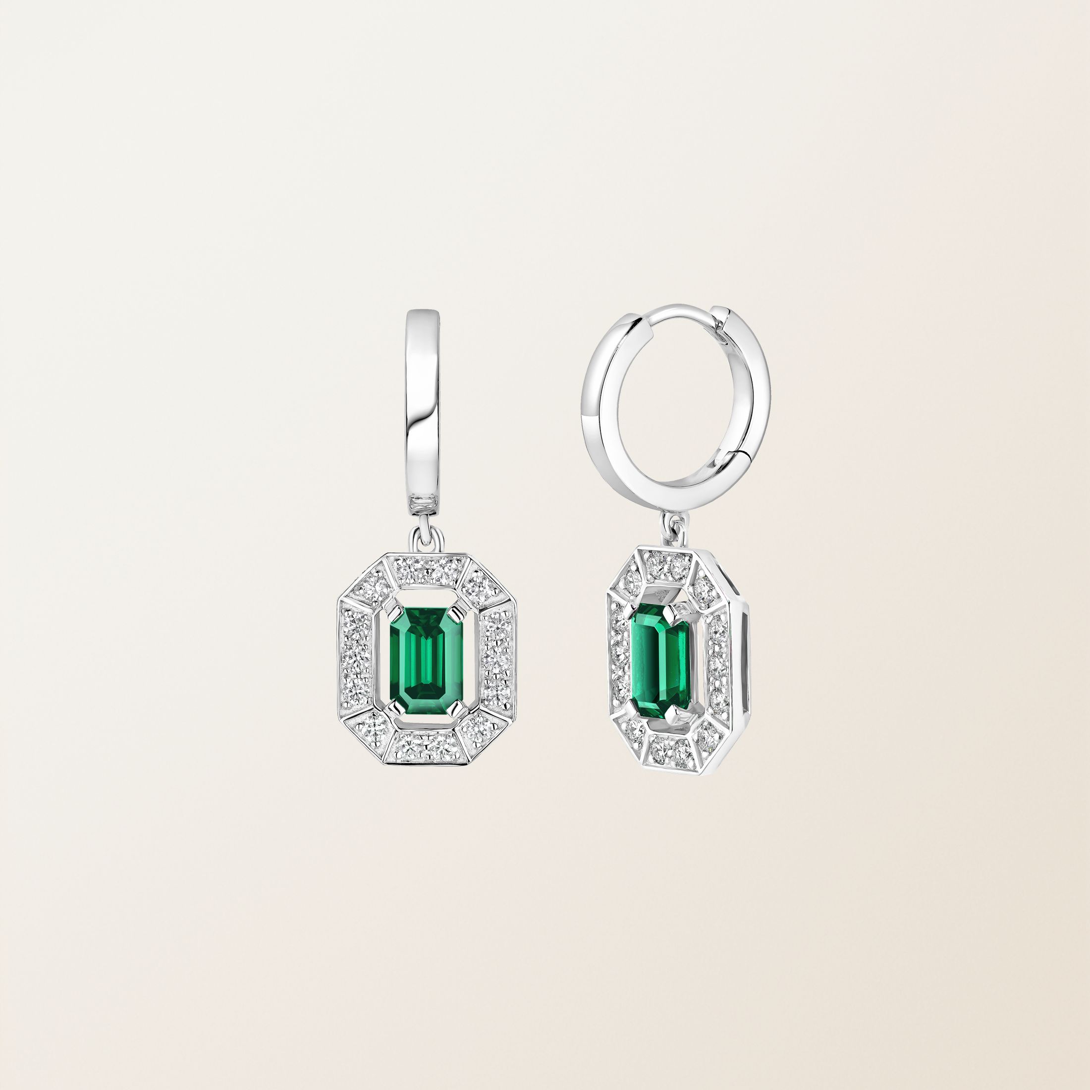 Boucles d'oreilles Or blanc 18 cts Emeraude Art Déco
