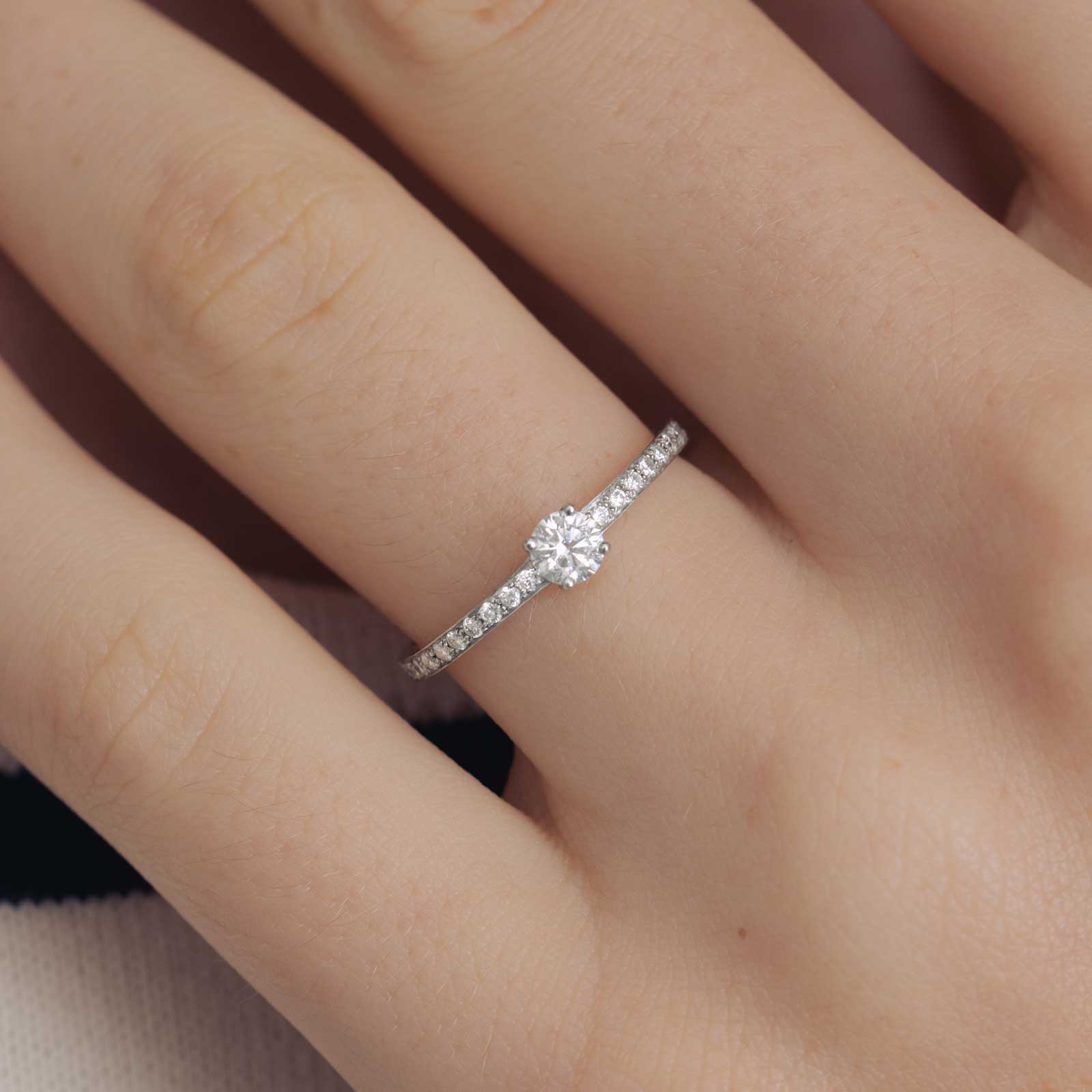 リング ホワイトゴールド アクアマリンとダイヤモンド Milady 3