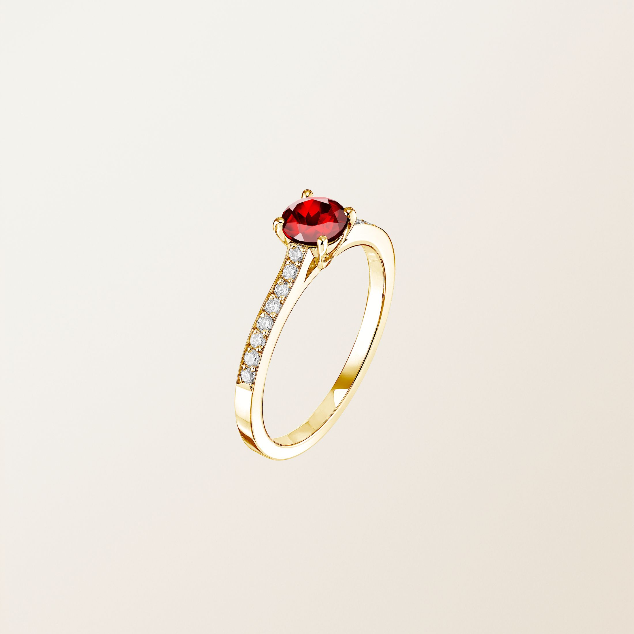Bague Or jaune 18 cts Grenat Little Lady Pavée