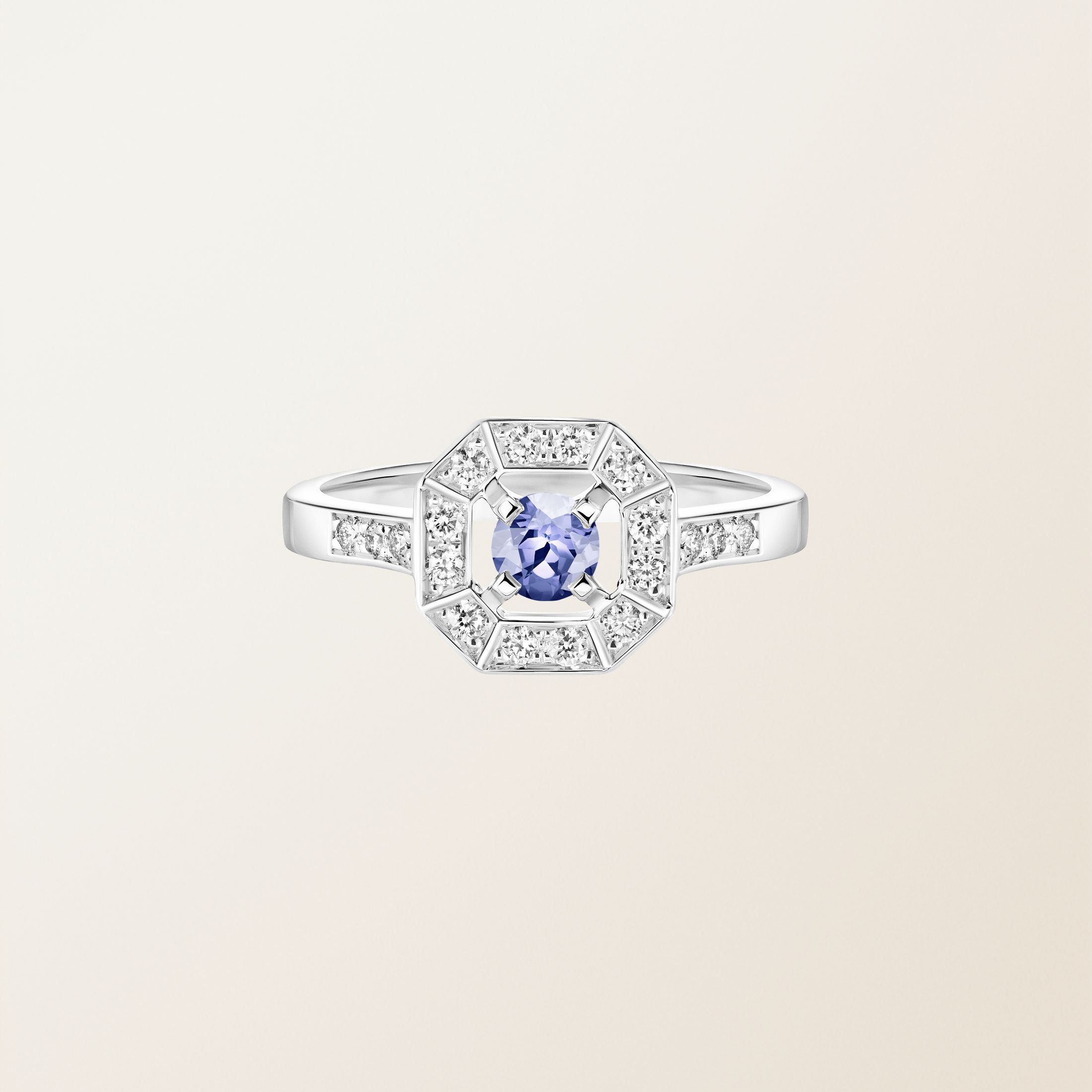 Bague Or blanc 18 cts Tanzanite Art Déco Rond 4 mm
