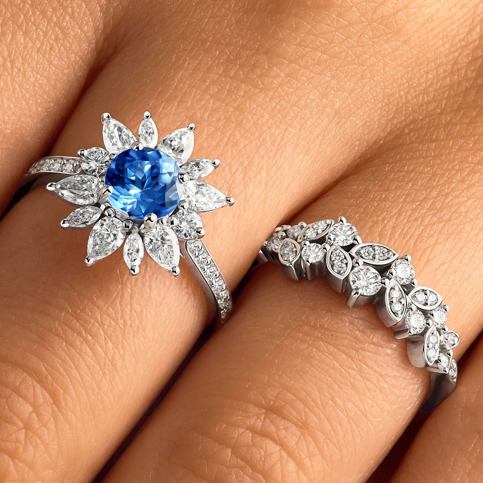 Ring White gold Tsavorite and diamonds EverBloom Prima 3