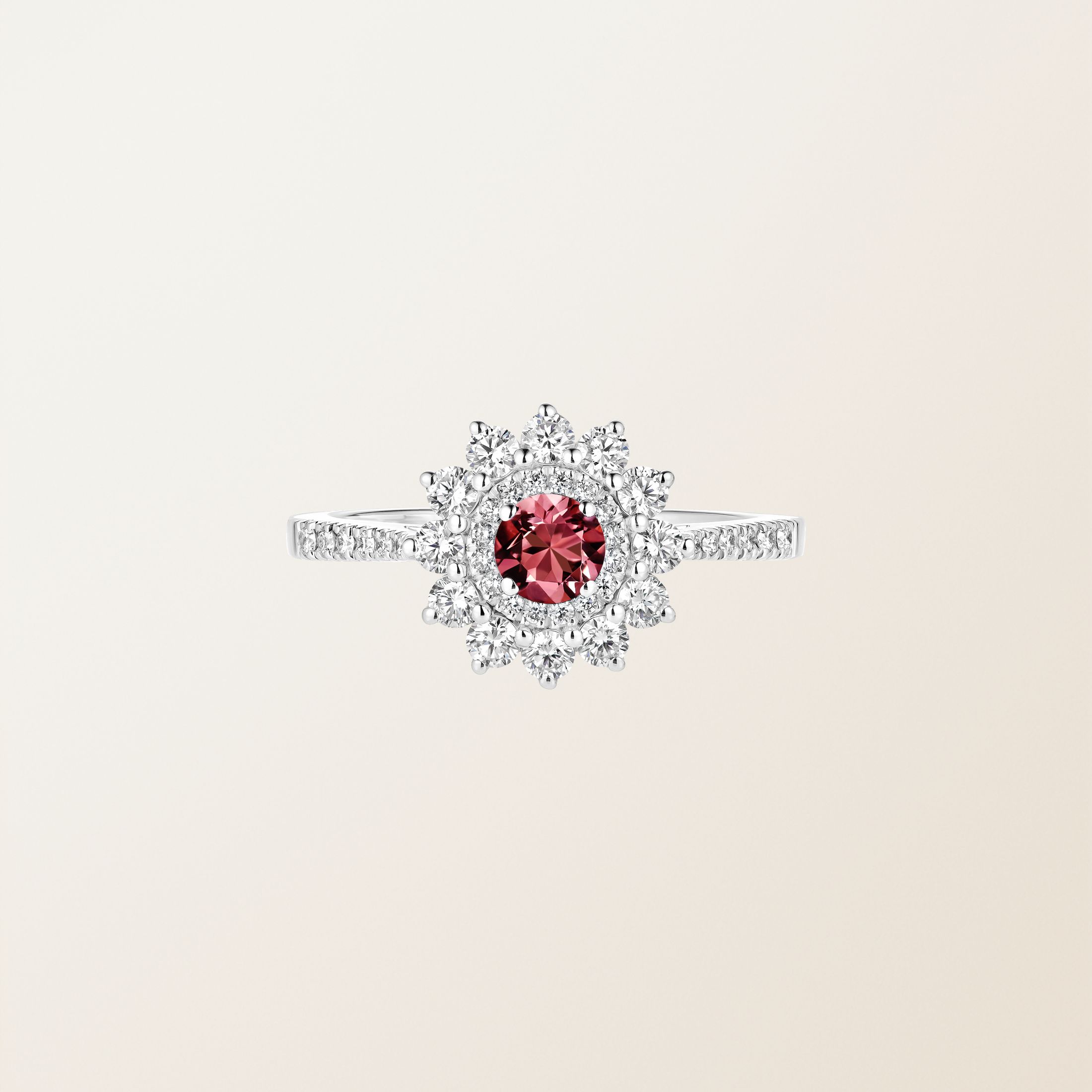 Or blanc, Saphir Carmin