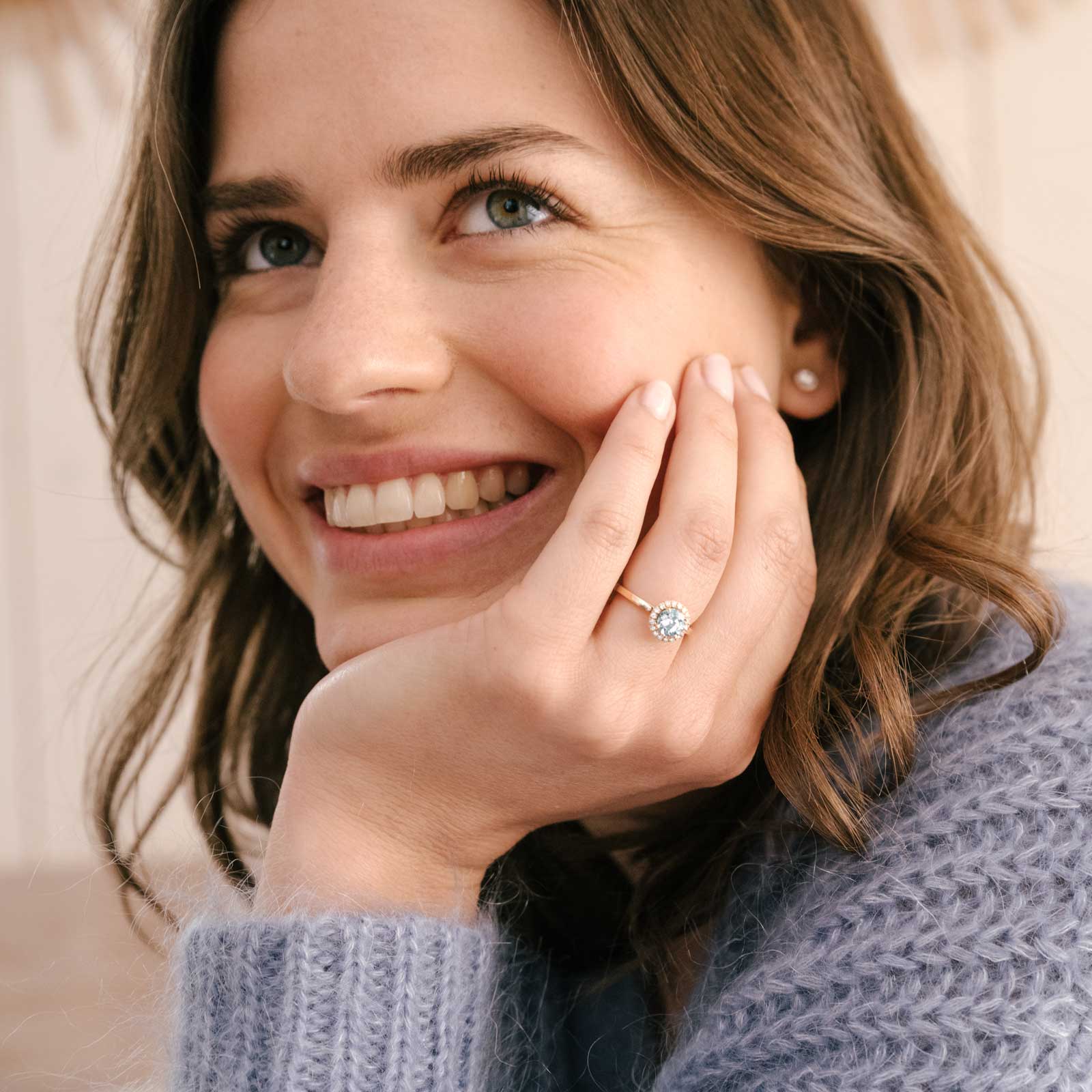 Ring White gold Tsavorite and diamonds Rétromantique L 4