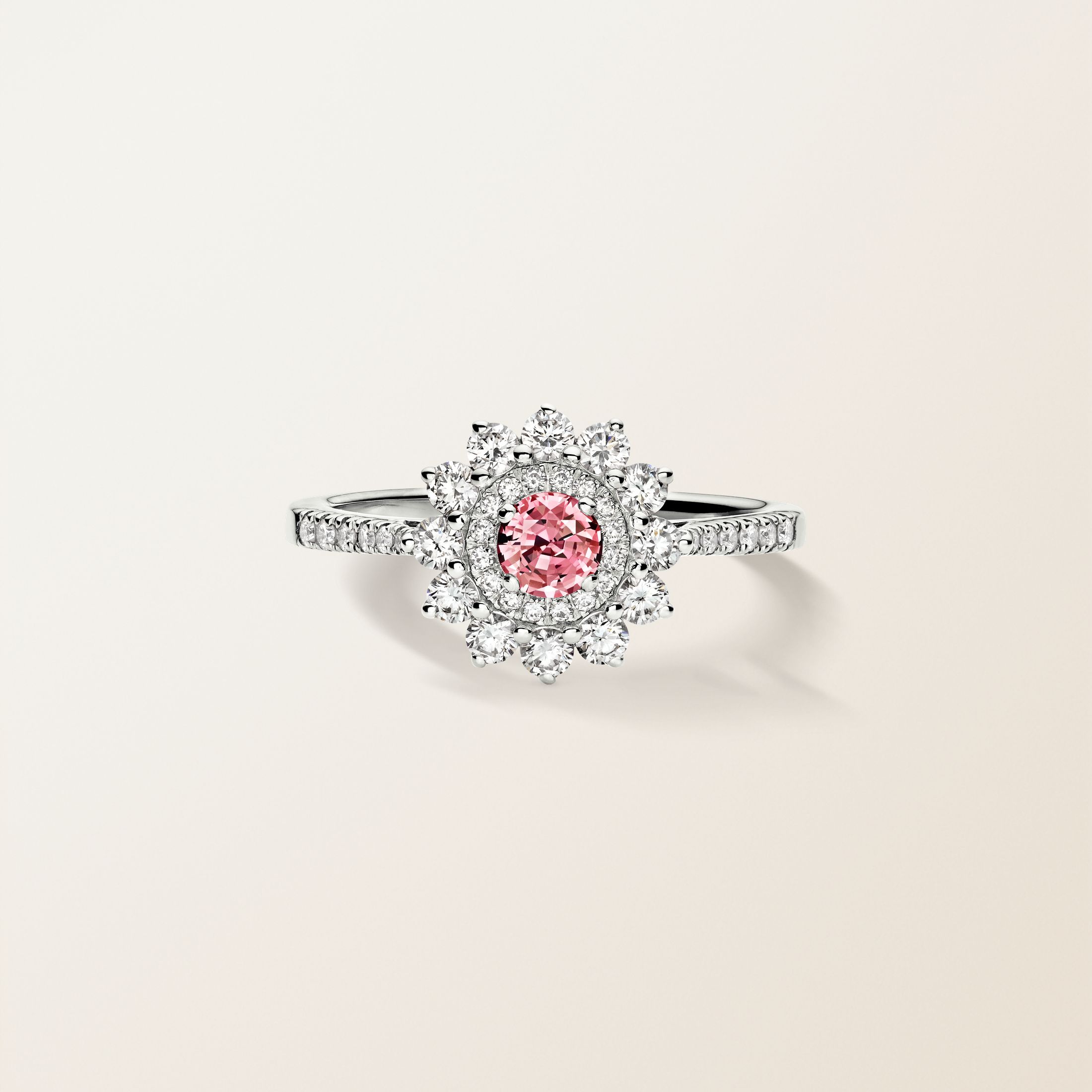 Or blanc, Tourmaline