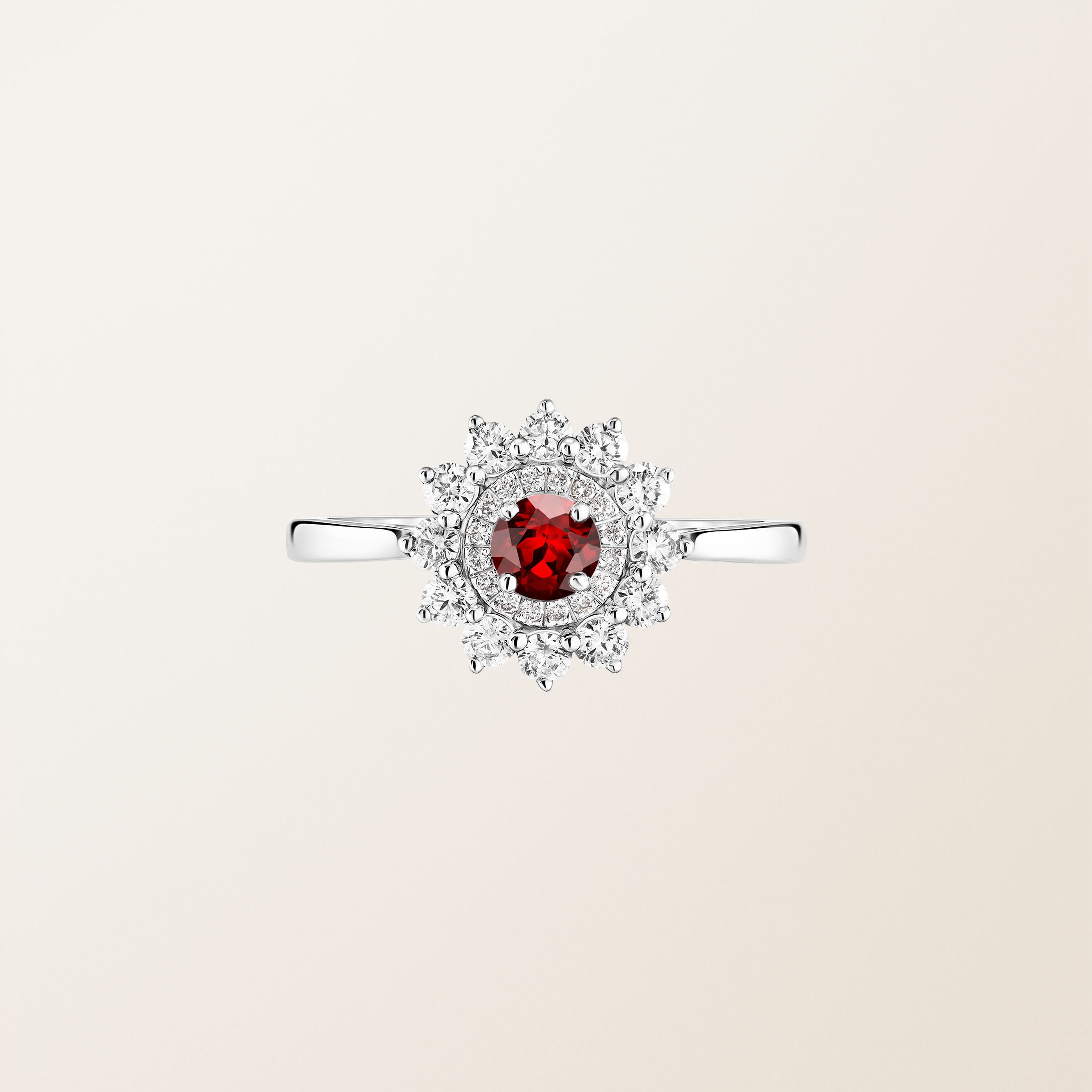 Bague Or blanc 18 cts Grenat Lefkos 4 mm