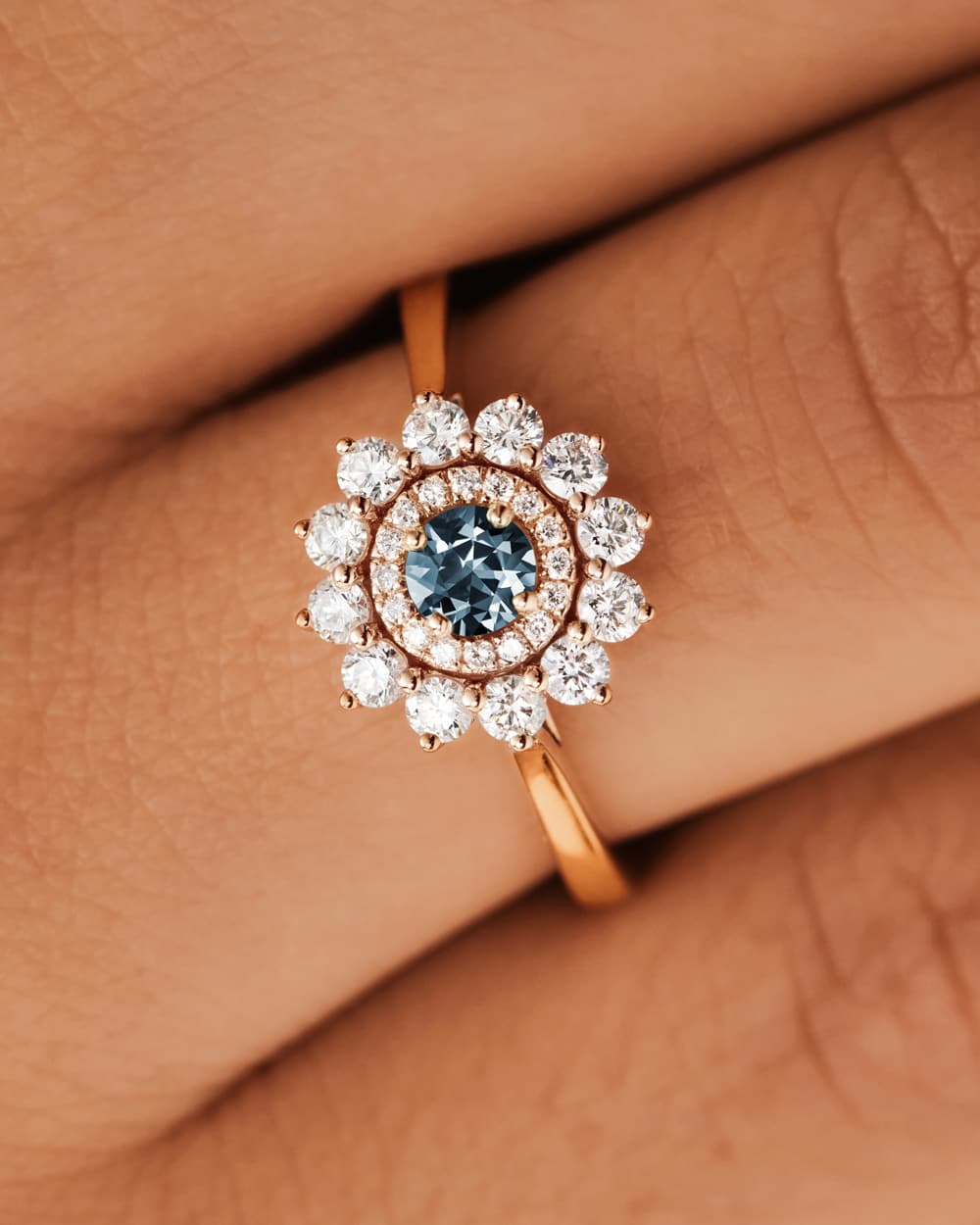 Bague Or rose Saphir Bleu Gris Lefkos 4 mm 3