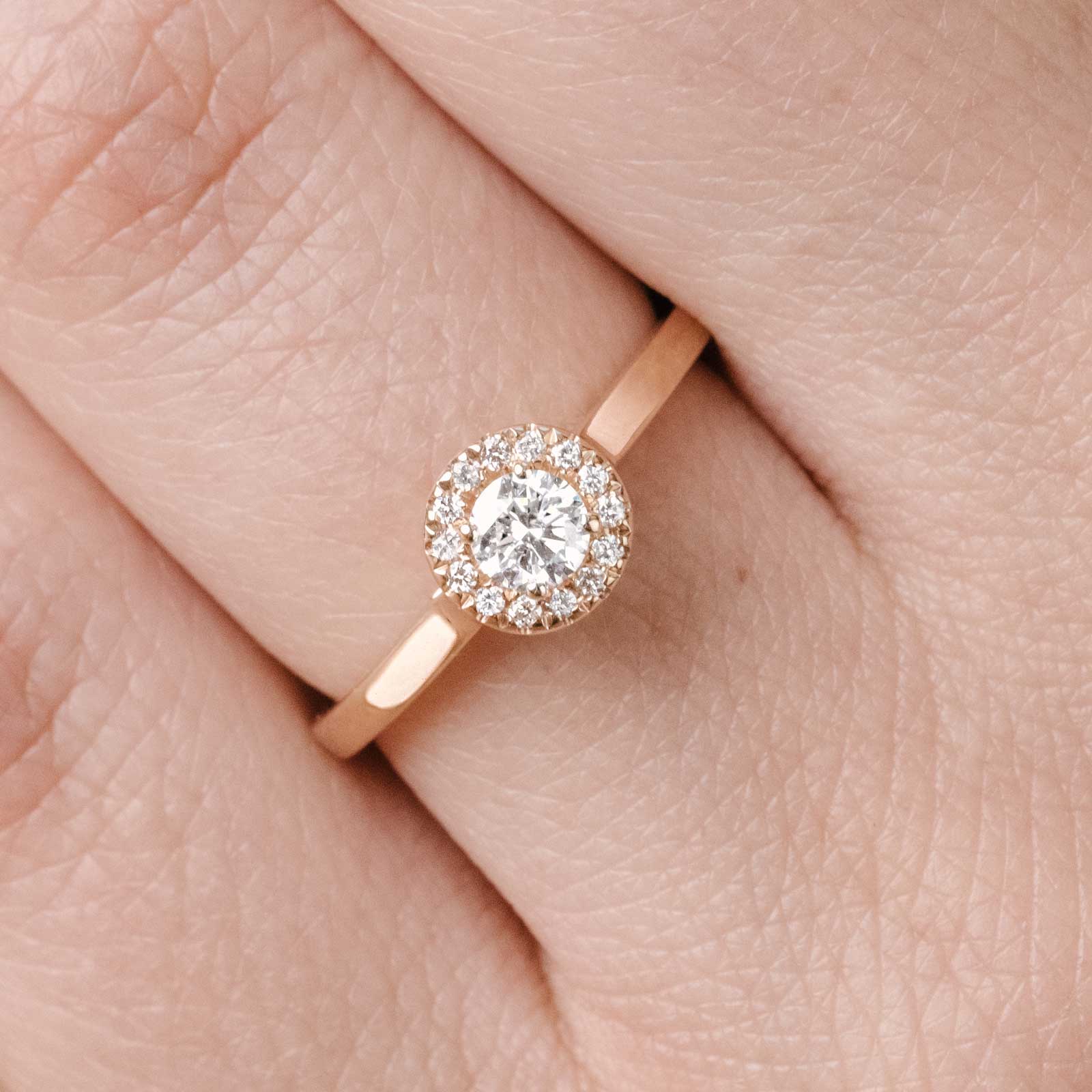 Bague Or blanc Saphir Bleu Gris et diamants Rétromantique S 3