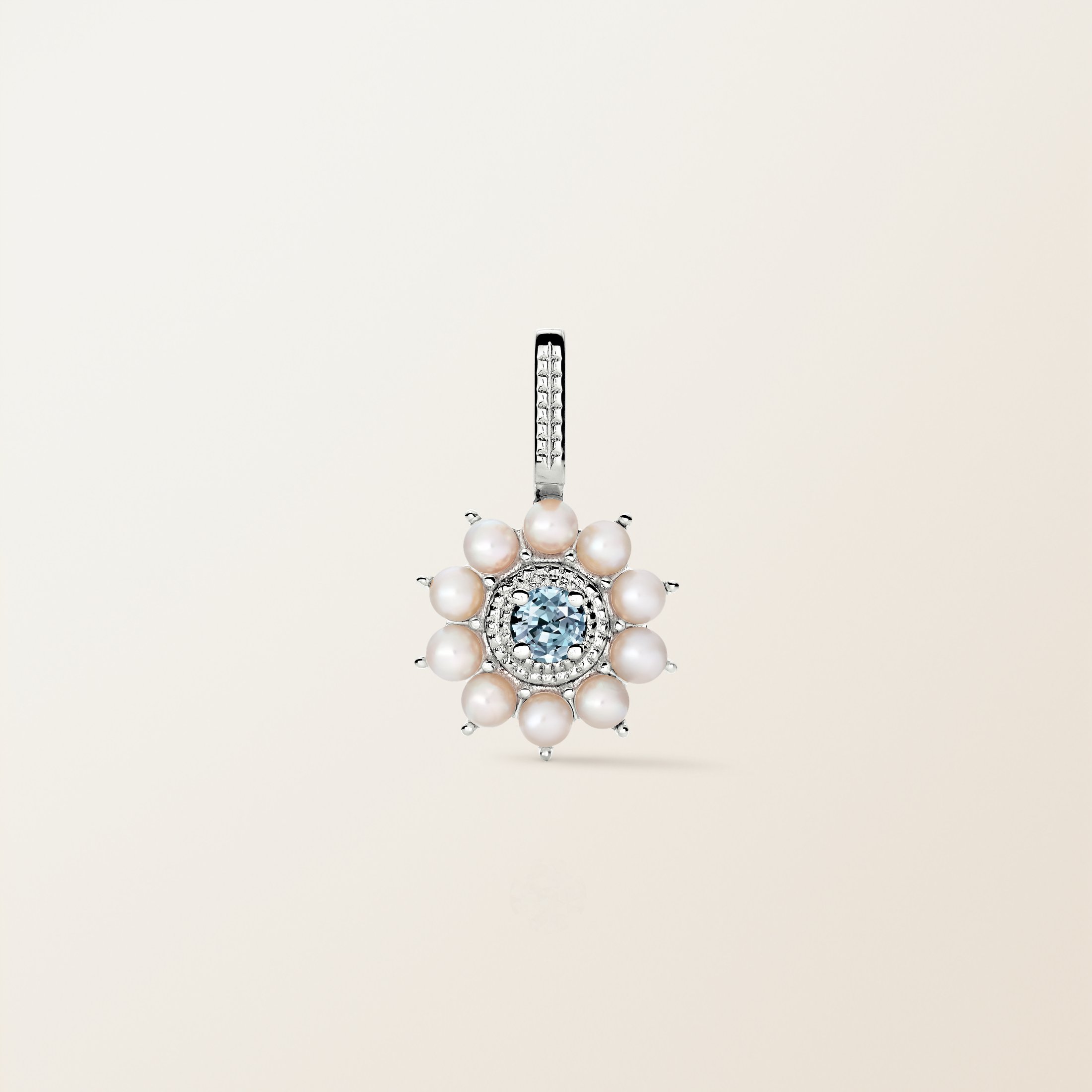 White gold, Aquamarine