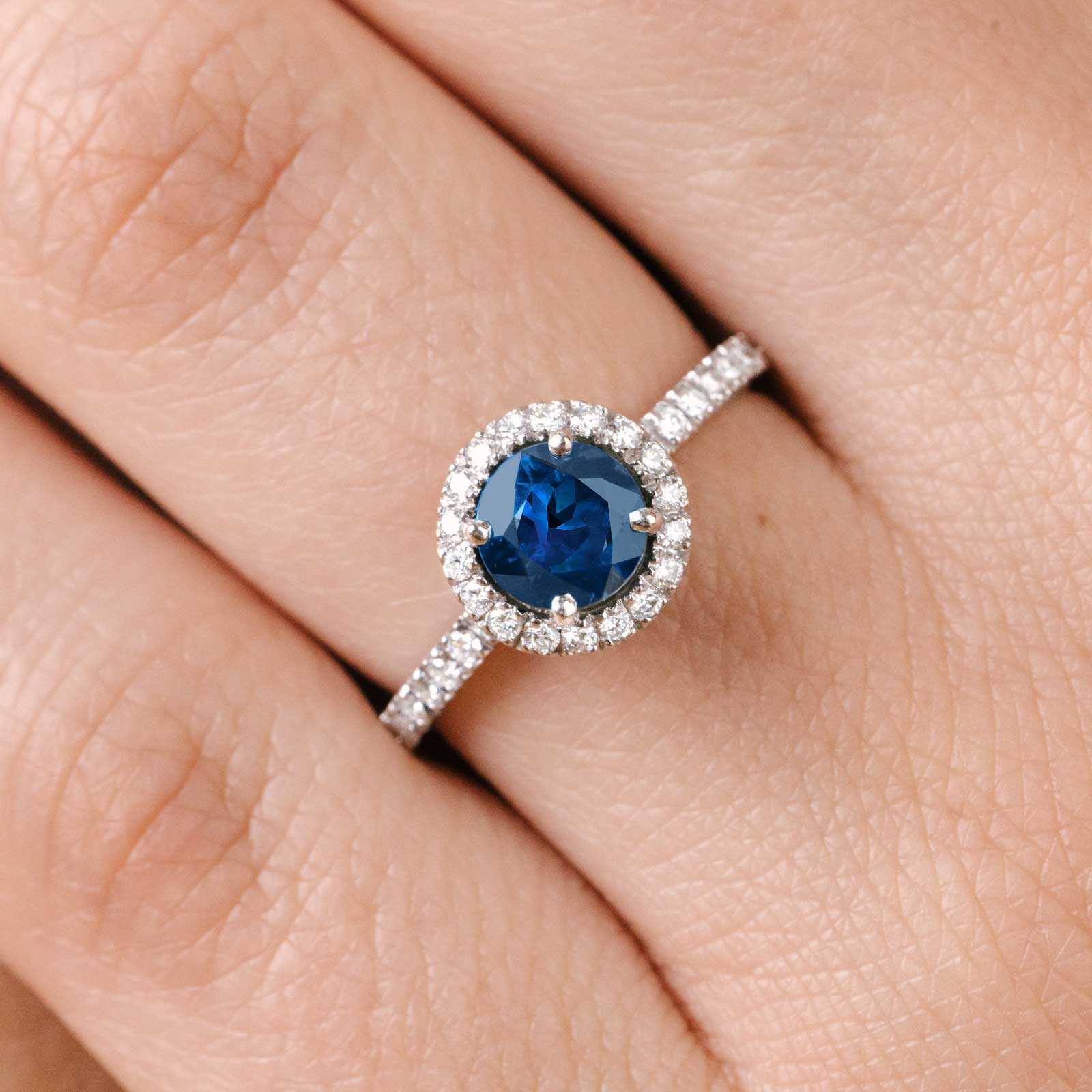 Ring White gold Tsavorite and diamonds Rétromantique L Pavée 3