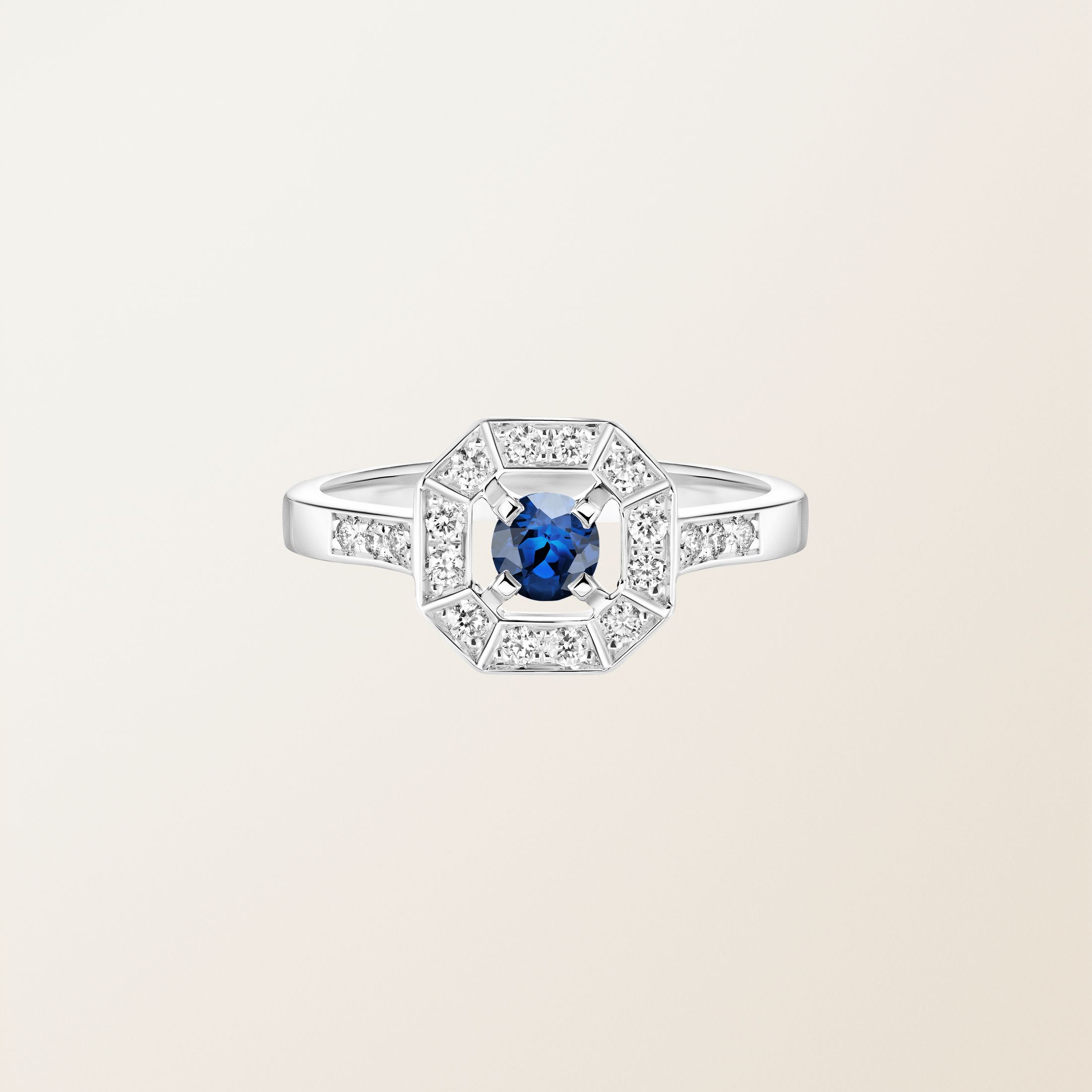 Bague Or blanc 18 cts Saphir Art Déco Rond 4 mm