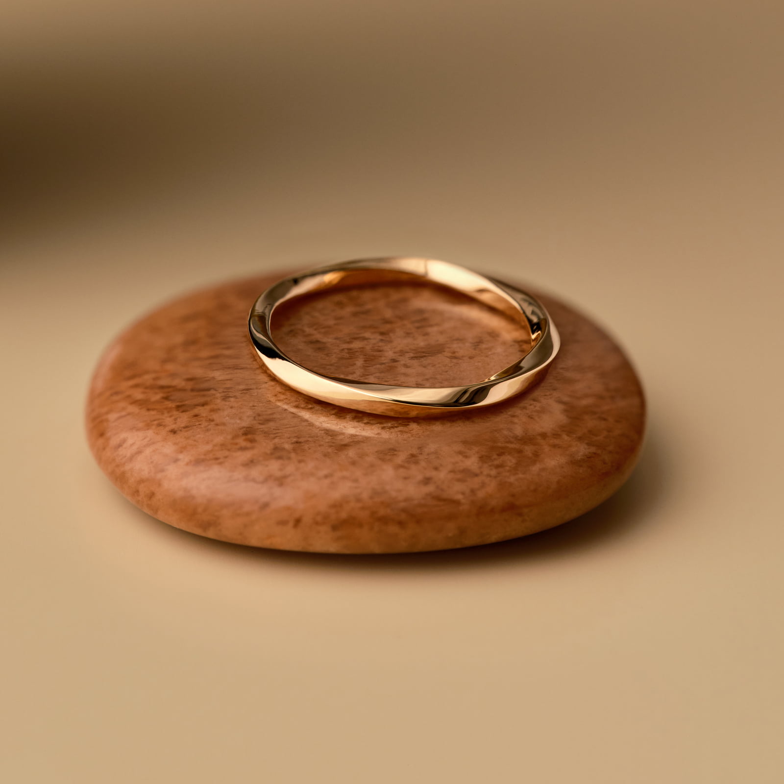 Bague Or jaune Mathurins 2 mm 5